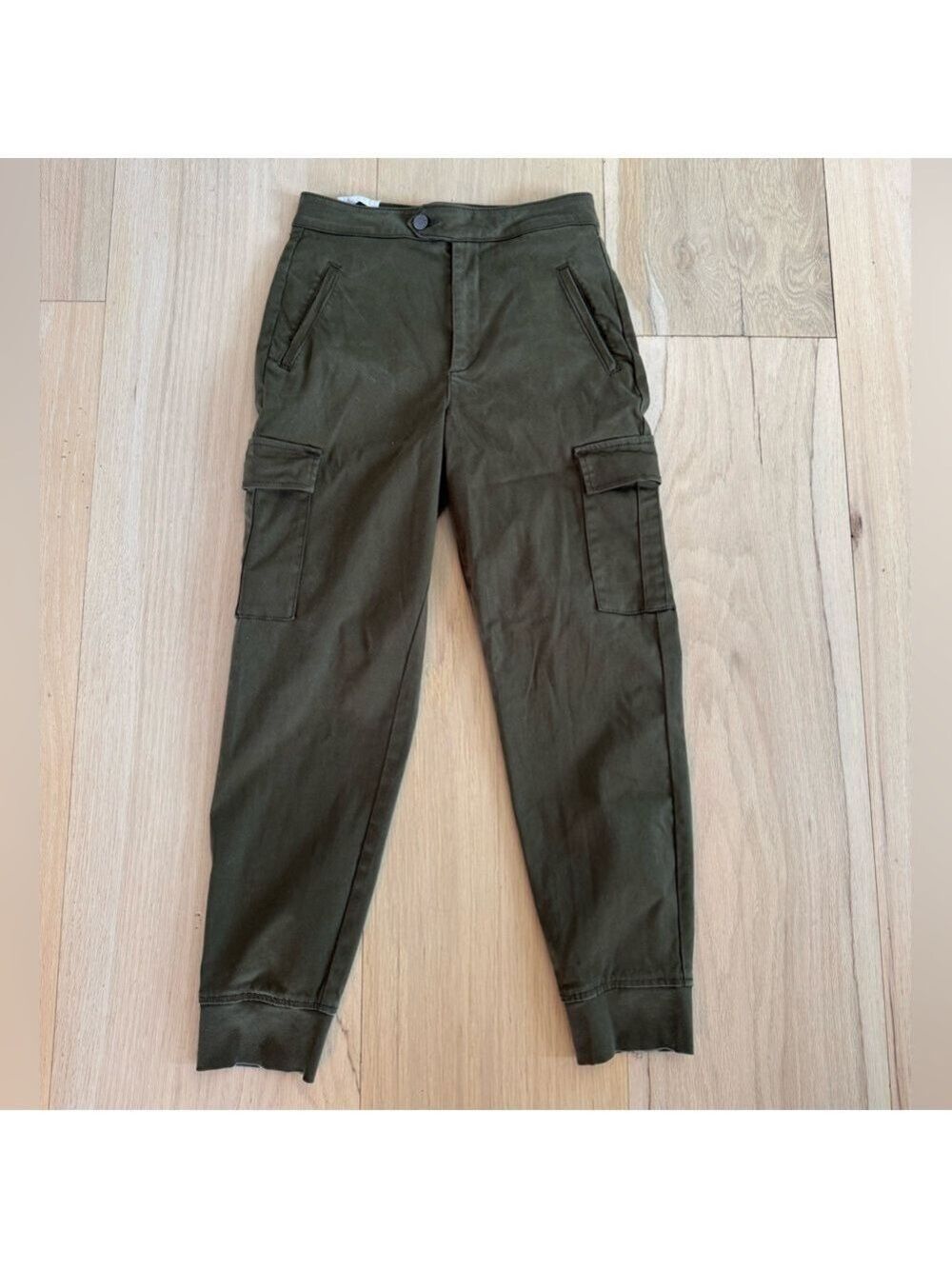 Level 99 Olive Green Pants With Pockets Zippers On Ankles Size 28 NWOT